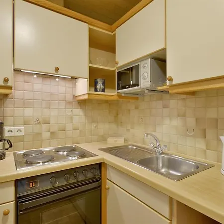 Johanna Apartment *